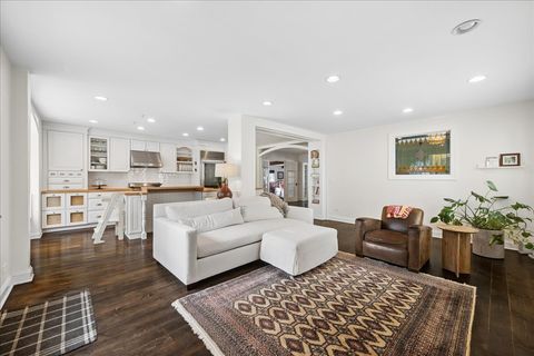 Tiny photo for 1831 Beverly Place, Highland Park, IL 60035 (MLS # 12617805)