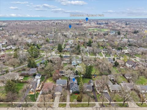 Tiny photo for 1831 Beverly Place, Highland Park, IL 60035 (MLS # 12617805)