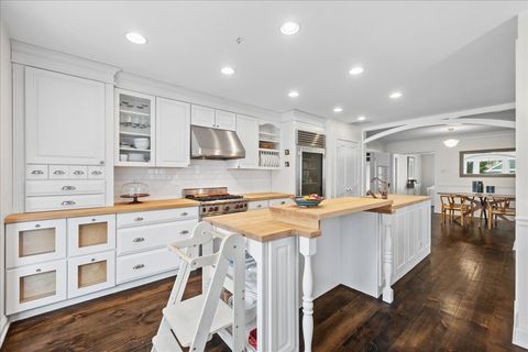 Tiny photo for 1831 Beverly Place, Highland Park, IL 60035 (MLS # 12617805)