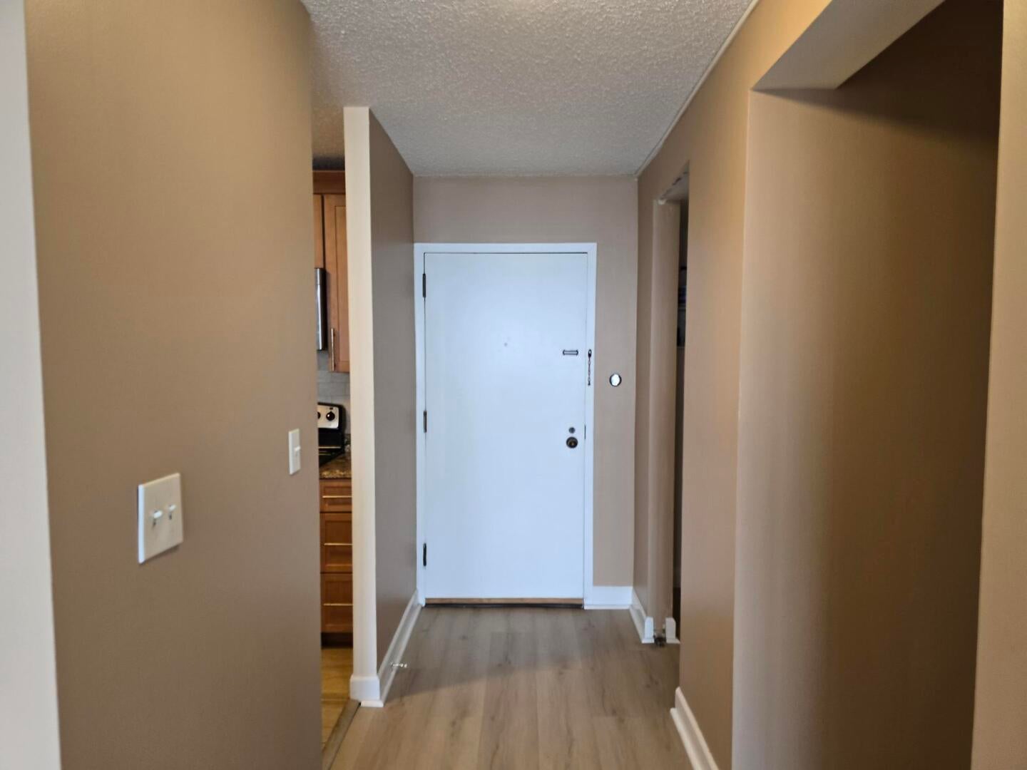 10 E ONTARIO Street 4601