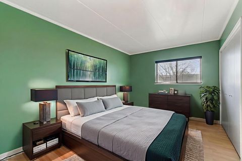 Tiny photo for 300 Circle Avenue #5G, Forest Park, IL 60130 (MLS # 12548853)