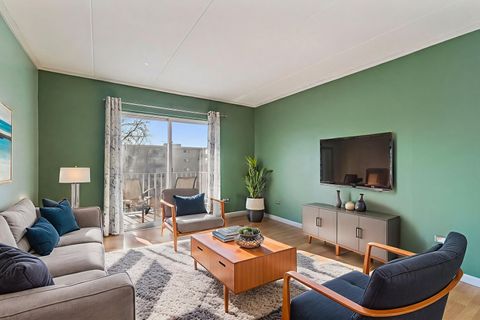 Tiny photo for 300 Circle Avenue #5G, Forest Park, IL 60130 (MLS # 12548853)