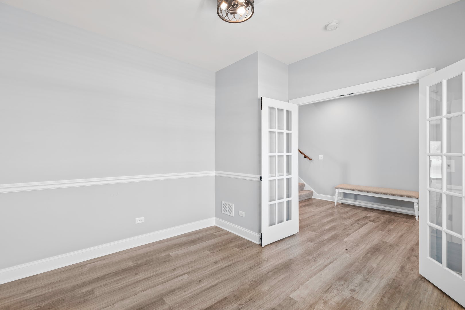 906 Hayden Drive