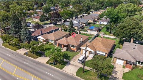Tiny photo for 7748 W Oakton Street, Niles, IL 60714 (MLS # 12752700)