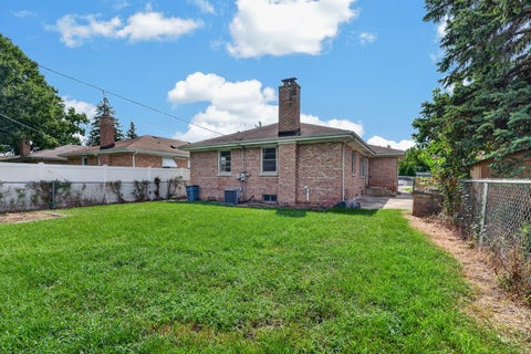 Tiny photo for 7748 W Oakton Street, Niles, IL 60714 (MLS # 12752700)