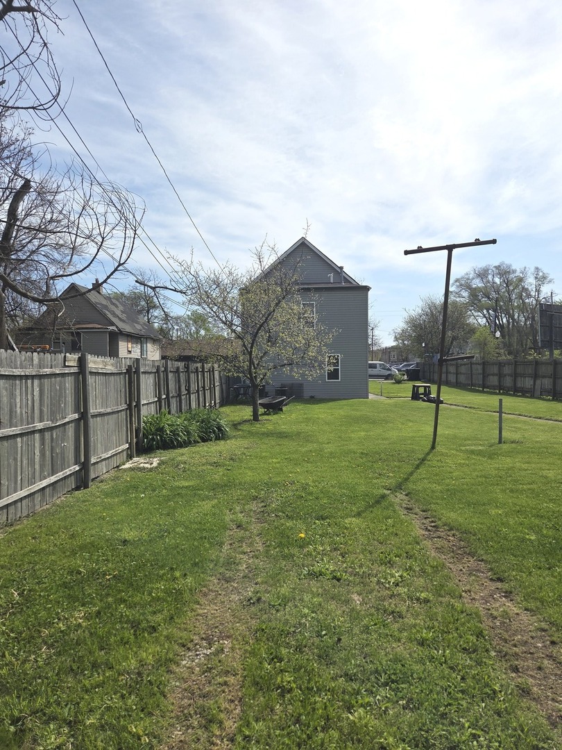 11710-11712 S Halsted Street