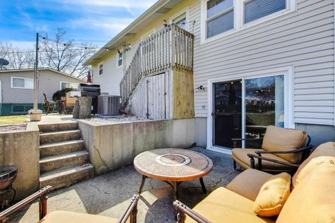 Tiny photo for 1107 N Greenfield Lane, Mount Prospect, IL 60056 (MLS # 12582739)