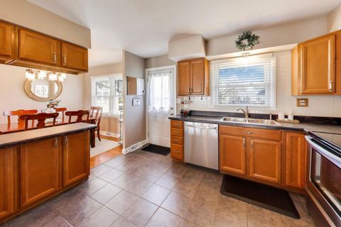 Tiny photo for 1107 N Greenfield Lane, Mount Prospect, IL 60056 (MLS # 12582739)