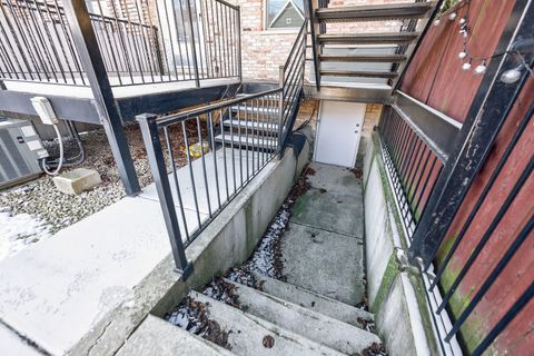 Tiny photo for 1926 W Oakdale Avenue N, Chicago, IL 60657 (MLS # 12600756)