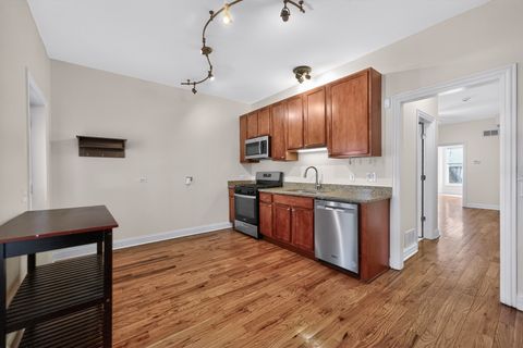 Tiny photo for 1926 W Oakdale Avenue N, Chicago, IL 60657 (MLS # 12600756)
