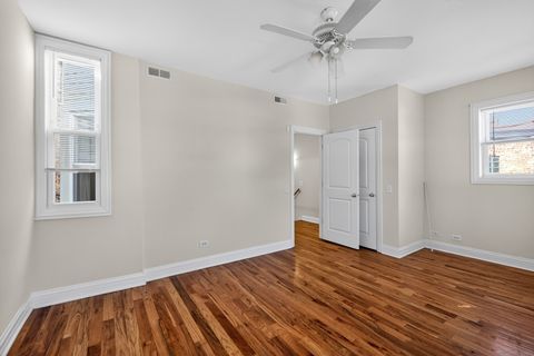 Tiny photo for 1926 W Oakdale Avenue N, Chicago, IL 60657 (MLS # 12600756)