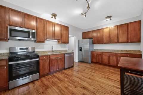 Tiny photo for 1926 W Oakdale Avenue N, Chicago, IL 60657 (MLS # 12600756)