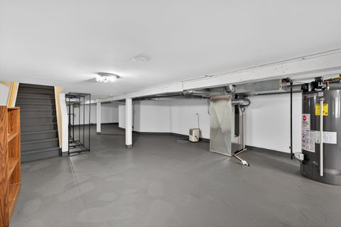 Tiny photo for 1926 W Oakdale Avenue N, Chicago, IL 60657 (MLS # 12600756)