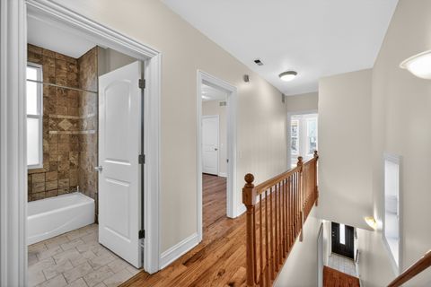 Tiny photo for 1926 W Oakdale Avenue N, Chicago, IL 60657 (MLS # 12600756)