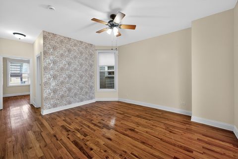 Tiny photo for 1926 W Oakdale Avenue N, Chicago, IL 60657 (MLS # 12600756)