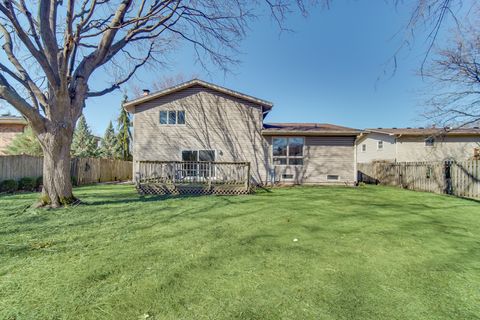 Tiny photo for 519 Charlestown Drive, Bolingbrook, IL 60440 (MLS # 12577433)