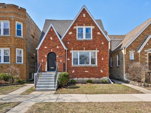 5712 N Meade Avenue Chicago IL 60646