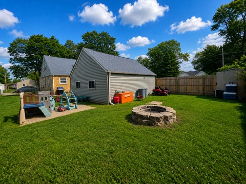 Tiny photo for 470 MARGUERITE Street, Elgin, IL 60123 (MLS # 12749290)