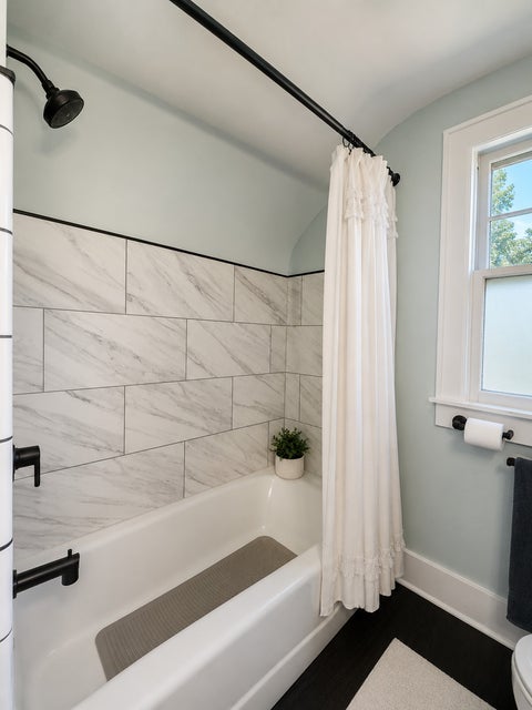Tiny photo for 470 MARGUERITE Street, Elgin, IL 60123 (MLS # 12749290)