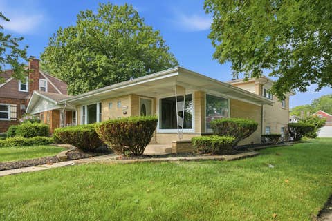 Tiny photo for 14500 S Wabash Avenue, Riverdale, IL 60827 (MLS # 12720196)