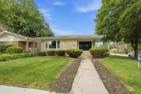 Tiny photo for 14500 S Wabash Avenue, Riverdale, IL 60827 (MLS # 12720196)