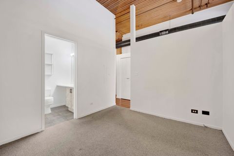 Tiny photo for 2333 W Saint Paul Avenue #227, Chicago, IL 60647 (MLS # 12616938)