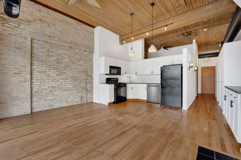 Tiny photo for 2333 W Saint Paul Avenue #227, Chicago, IL 60647 (MLS # 12616938)