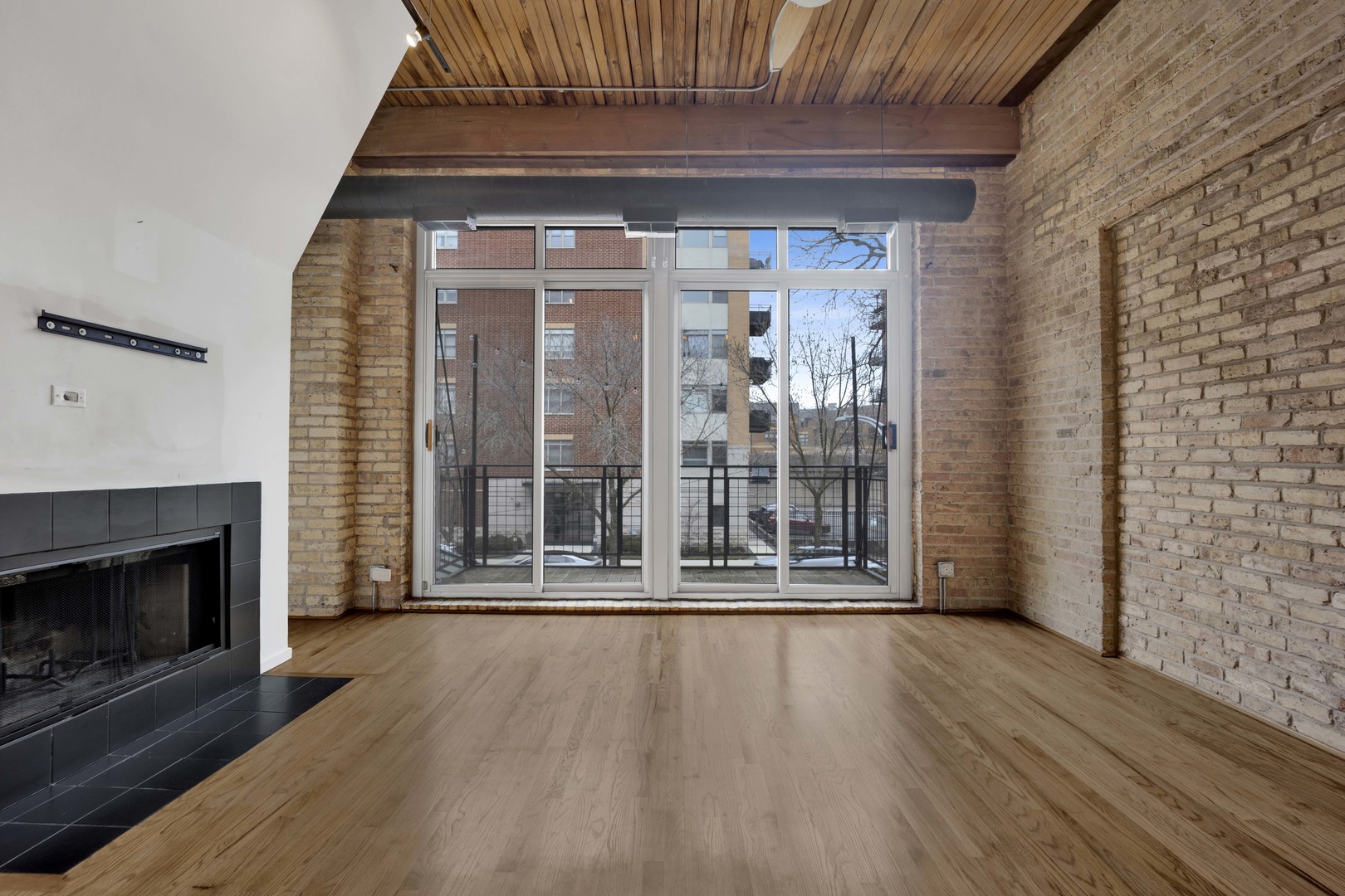 2333 W Saint Paul Avenue 227