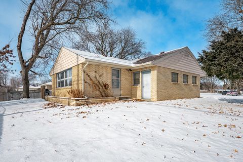 Tiny photo for 1704 WEDEL Avenue, Rockford, IL 61103 (MLS # 12552105)