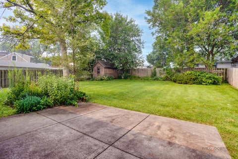 Tiny photo for 33192 N Cove Road, Grayslake, IL 60030 (MLS # 12697255)