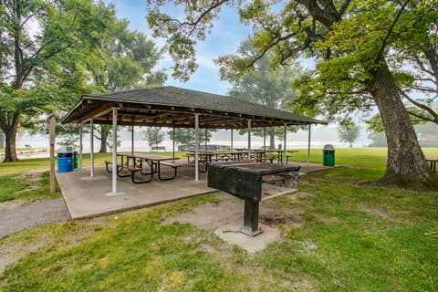 Tiny photo for 33192 N Cove Road, Grayslake, IL 60030 (MLS # 12697255)