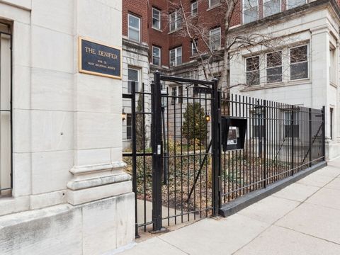 Tiny photo for 1040 W Balmoral Avenue #4B, Chicago, IL 60640 (MLS # 12554988)