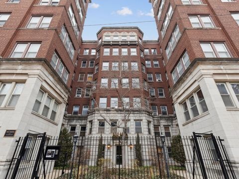 1040 W Balmoral Avenue 4B Chicago IL 60640