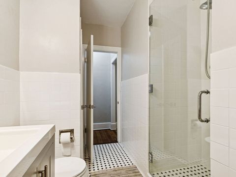 Tiny photo for 1040 W Balmoral Avenue #4B, Chicago, IL 60640 (MLS # 12554988)