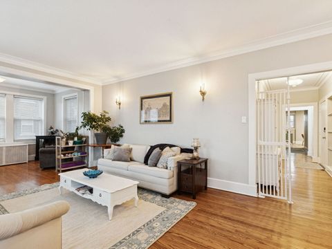 Tiny photo for 1040 W Balmoral Avenue #4B, Chicago, IL 60640 (MLS # 12554988)