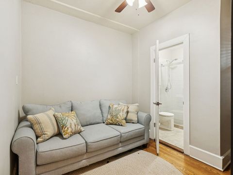 Tiny photo for 1040 W Balmoral Avenue #4B, Chicago, IL 60640 (MLS # 12554988)