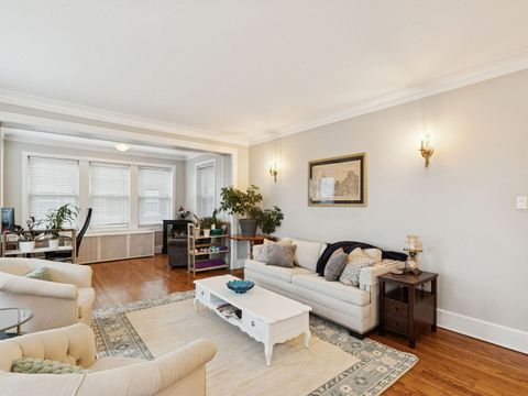 Tiny photo for 1040 W Balmoral Avenue #4B, Chicago, IL 60640 (MLS # 12554988)