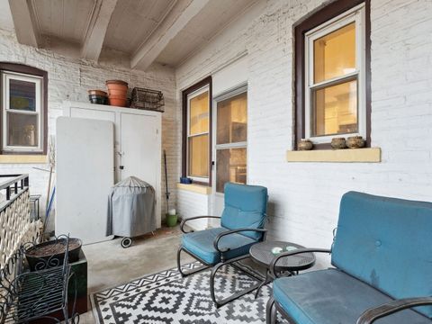 Tiny photo for 1040 W Balmoral Avenue #4B, Chicago, IL 60640 (MLS # 12554988)