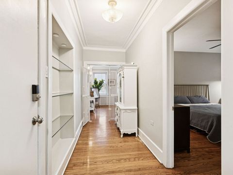 Tiny photo for 1040 W Balmoral Avenue #4B, Chicago, IL 60640 (MLS # 12554988)