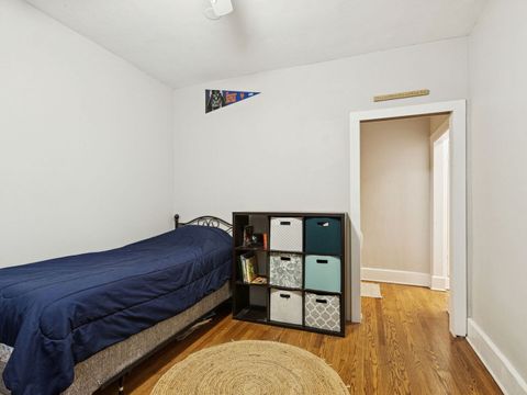 Tiny photo for 1040 W Balmoral Avenue #4B, Chicago, IL 60640 (MLS # 12554988)