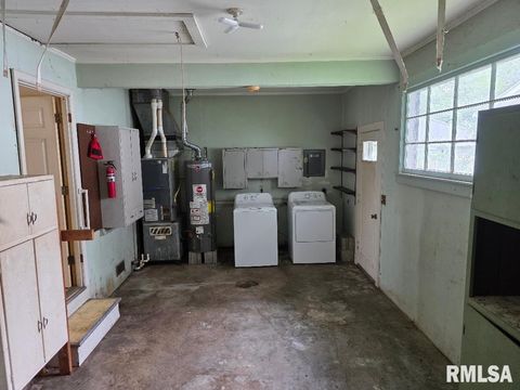 Tiny photo for 516 FREDERICK Street, Herrin, IL 62948 (MLS # EB458409)