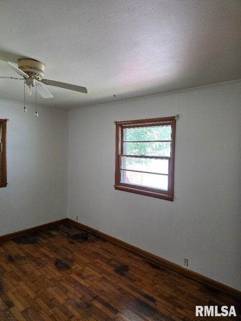 Tiny photo for 516 FREDERICK Street, Herrin, IL 62948 (MLS # EB458409)