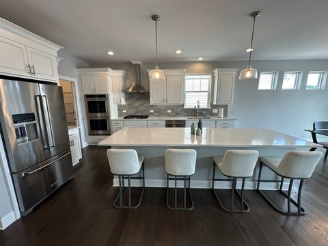 Tiny photo for 769 W Fairway Drive, Addison, IL 60101 (MLS # 12486667)