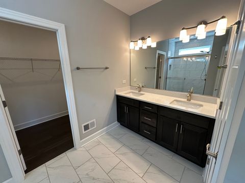 Tiny photo for 769 W Fairway Drive, Addison, IL 60101 (MLS # 12486667)