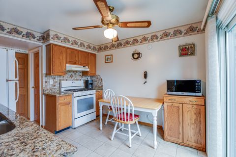 Tiny photo for Downers Grove, IL 60516 (MLS # 12540556)