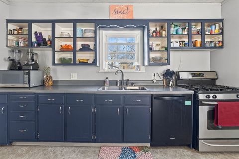 Tiny photo for 321 E Park Street, Geneseo, IL 61254 (MLS # 12589991)