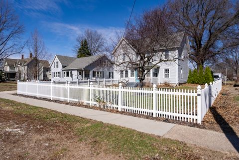 Tiny photo for 321 E Park Street, Geneseo, IL 61254 (MLS # 12589991)