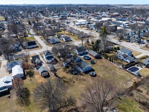 Tiny photo for 321 E Park Street, Geneseo, IL 61254 (MLS # 12589991)