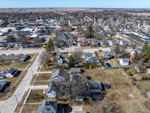 Tiny photo for 321 E Park Street, Geneseo, IL 61254 (MLS # 12589991)
