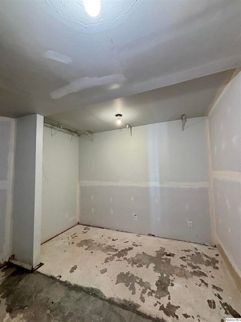 Tiny photo for 20 Randolph, Carthage, IL 62321 (MLS # 12471653)